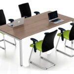 ترابيزة اجتماعات 160 سم موديل Metaly مقاس 160 * 100 * 75 سم بشاسيه معدني