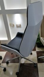 ⁦كرسى مدير ظهر عالي جلد - موديل CH MK- Foshan A - نجمة معدن⁩ - الصورة ⁦5⁩