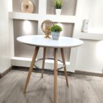 ترابيزة طعام / كافيتريا - Mak- Table 80cm- تستند على 3 أرجل خشب زان