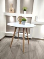 ترابيزة طعام / كافيتريا - Mak- Table 80cm- تستند على 3 أرجل خشب زان
