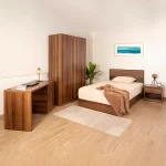 ⁦غرفة نوم Bedroom -17 مكونة من 4 قطع - سرير خشب + دولاب + كمود + مكتب⁩ - الصورة ⁦2⁩