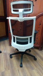 ⁦كرسى مدير ظهر عالي شبك - DW 803 A - White - يدات متحركة - نجمة معدن⁩ - الصورة ⁦4⁩