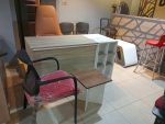 ⁦مكتب مقاس 140 * 60 * 75 سم شامل 2 درج + ضلفة + ارفف امامية ديكورية⁩ - الصورة ⁦4⁩