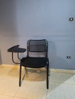 ⁦كرسى محاضرات شبك بمسند كتابة - موديل DW Mesh LEC. 4Leg - شامل يدات - يستند على قاعدة 4 ارجل دهان الكتروستاتيك⁩ - الصورة ⁦3⁩